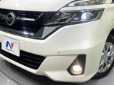 【LEDヘッドライト】悪天候や夜間走行時も良好な視界を確保し安心して運転できる高輝度LEDヘッドライトを装備!点灯速度が早く、消費電力も抑えられています。