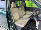 運転席シート廻りは使用感も少なく、良好な状態となっています。丁寧に使われていたことがよくわかりますね。