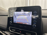 バックガイドモニターで、後方を確認しながら安心して駐車することができます。運転初心者も熟練者も必須の機能ですよ!