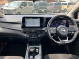 展示車上がりの車両から下取り車両まで豊富に在庫を取り揃えています!