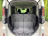普段のお買い物や通勤、送迎等に十分な荷室スペースを確保しております。セカンドシートを倒すと、大きな荷物の積載も可能です♪