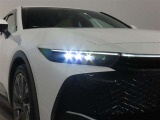 高輝度で点灯速度が速く、しかも消費電力の少ないLEDヘッドライトが装備されています!LEDの明るい光が走行中の視界の確保をサポートして、夜のドライブがより楽しく安全に運転できます♪