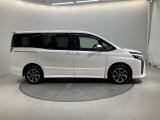 ヴォクシー 2.0 ZS スロープタイプ2