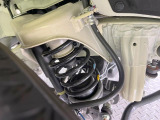 お車を安心してお乗りいただく為には、足回りの定期点検が欠かせません。サービスサポート(有償保証)では無料点検もご提供しており、安心のカーライフをお過ごしいただけるサポート体制が整っています。
