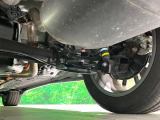 お車を安心してお乗りいただく為には、足回りの定期点検が欠かせません。サービスサポート(有償保証)では無料点検もご提供しており、安心のカーライフをお過ごしいただけるサポート体制が整っています。