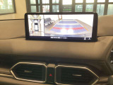 360ビューモニターを搭載しており、駐車時、発進時も安心です。