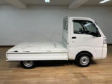 全ての車に納車日から1年間走行距離無制限の保証付きです!ダイハツ整備工場で整備してのお渡しなので安心してお乗りいただけますよ!