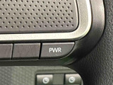 Dassist切り替えステアリングスイッチでシーンに合わせて2つの走行モードの切り替えが可能!加速したい時に便利なパワーモード。燃費重視のスマートな走りのエコモード。