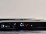 TFTカラ-マルチインフォメ-ションディスプレイ4.2インチの液晶画面に、安全・安心のコンテンツやオ-トエアコンのステ-タスなど、さまざまな運転情報を表示し見やすさにこだわったメ-タ-です♪
