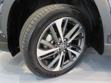 純正アルミ 225/50R18 溝5ミリ程残っています