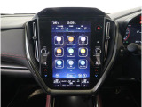 11.6インチの縦型ディスプレイに、ナビゲーション機能をはじめ、エンターテインメント、車両情報、エアコン操作、各種設定などを集約。タブレットのような感覚で、直感的に操作できます。