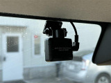 【ドライブレコーダー】運転中の記録を残します。事故などを起こしてしまった際、起こされた時の証拠を残します。その他、カー用品も取り揃えておりますのでご相談下さい。