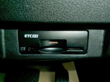 ビルトインタイプのETC2.0装備です!高速道路もストレスなくスムースに走行できますよ。