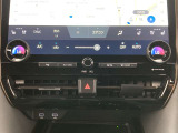 オートエアコンは温度を設定するだけで、自動で風量などを設定してくれます。運転しながら操作も必要ないので、安全性も向上します。