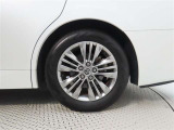 中古車の販売は原則として実車を見てからとさせて頂いております。是非見に来てください!