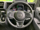 【ステアリングスイッチ】運転中、前方から目線をそらすことなく、オーディオ等の操作が可能な便利機能!安心&快適なドライブを演出してくれます♪