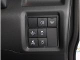 車内の除菌、抗菌を行う銅イオン光触媒コーティングも取扱っております!!消臭効果もあり、多少のタバコ臭やペット臭などにも対応!!光触媒による抗菌効果でウイルスや菌等にも効果が確認されております!!