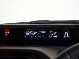 視点移動が少ないセンターメーター、ロングドライブも疲れません。