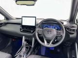 運転席まわりです。 各操作スイッチは使いやすい位置に配置されてます。