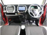 ポップなインテリアのハスラー。オシャレな内装に運転時の気分も上がります♪