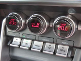 オートエアコンで車内はいつでも快適です♪