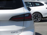 最大80台以上を展示するショールームには、厳しい品質基準をクリアしたBMW・MINI認定中古車を豊富に取り揃えております。