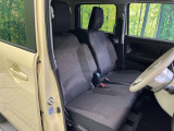運転席シート廻りは使用感も少なく、良好な状態となっています。丁寧に使われていたことがよくわかりますね。