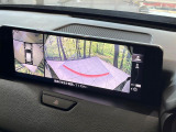 【360&deg;ビューモニター】専用のカメラにより、上から見下ろしたような視点で360度クルマの周囲を確認することができます☆死角部分も確認しやすく、狭い場所での切り返しや駐車もスムーズに行えます。