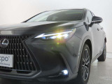 【オートライト】車外の明るさに応じて、自動的にライトの点灯・消灯をしてくれます。トンネルが続くような道でも、いちいちライトスイッチを操作する必要がありません。消し忘れの心配もありません。