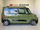車両右側面からの写真になります。車をご覧になりたい時はお気軽に最寄りの店舗へご相談下さい。