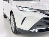 フォグランプ装着車です。暗い夜道の車両前方を明るく照らします