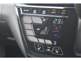 タッチパネルタイプのフルオートエアコン  「オート」を使って温度設定、車内の温度はいつも快適ですよ♪手袋をしながらでも操作可能♪