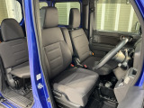 乗降がしやすい運転席。