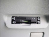 ナビ画面に連動したETCを装備しています。 過去に利用した利用料金も一目で分かって、とっても便利です。 ETCの抜き忘れ、挿し忘れも警告してくれるので安心ですね。