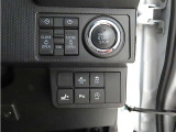 両側電動のスライドドアで楽々スムース!運転席からも開閉の操作もできます♪キーのスイッチひとつで自動開閉できる便利な機能もついてます♪