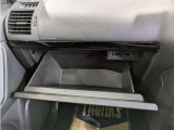 グローブボックスの収納もバッチリ