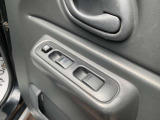 ☆クルマ買ったらエンジンオイル無料のテクノオートリアルです。納車時より走行距離4000キロ又は6ヶ月に一回のペースでご来店していただければ、エンジンオイル交換が無料です!工賃・オイル代金が0円!