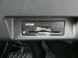 高速の料金所で、小銭を探さず楽々通過できる『ETC』で快適にドライブ出来ます。また、マイレージ登録で更にお徳にご利用頂けます。詳しくは072-833-1883までお願いします。