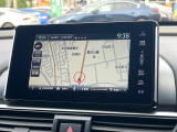 【メーカー純正ナビ】インテリアに溶け込むスタイリッシュな「専用設計」メーカーナビを装備♪視認性や操作性など基本性能にも優れ、より上質なカーライフをお楽しみいただけます。