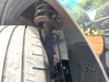 お車を安心してお乗りいただく為には、足回りの定期点検が欠かせません。サービスサポート(有償保証)では無料点検もご提供しており、安心のカーライフをお過ごしいただけるサポート体制が整っています。