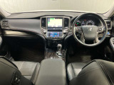 【運転席・助手席転席】運転席の足もともゆったりで長距離ドライブでも快適に★