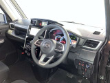 見通しのよいすっきりとした視界で、誰でも運転しやすいです。運転のしやすさは疲れにくさにも繋がりますよ♪