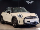 MINI認定中古車は第三者品質評価制度も採用しております。AIS方式による車両品質評価制度も導入し公平な車両コンデション評価を行うことにより車両品質の透明性を高めると同時に更なる信頼と安心をお届けします