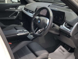 正規ディーラーのBMW専門メカニックが360&deg;納車前点検を徹底的にチェックいたします。点検整備料は車両価格に含まれ、法令12カ月点検が必要な場合も車両価格に含まれます。
