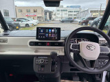中古車をお選びいただく際に気になる走行距離や修復歴などに加えてキズ・凹みの有無・状態や消耗品の交換、今までの整備状況が &ldquo;ダイハツ認定中古車カルテ&rdquo;でわかります。