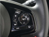 ◆アダプティブクルーズコントロール◆予め設定した車速内でクルマが自動的に加減速。前走車との適切な車間距離を維持しながら追従走行します。【LKAS】車線維持支援システムでステアリング操作を支援。