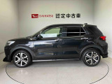 側面からの写真です。ご希望のお車が見当たらない場合は、弊社スタッフがしっかりとお客様のご要望に合ったお車をお探し致します。