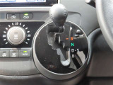 インパネシフト オートエアコン装着車です^^温度設定をすれば、自動で快適な空調に・・・^^★