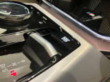 【プッシュスタート】プッシュスタートの最大のメリットは「防犯対策」です。スマートキーと車のIDが合致しないとエンジンは始動させることができません。