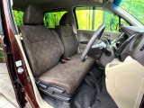 運転席シート廻りは使用感も少なく、良好な状態となっています。丁寧に使われていたことがよくわかりますね。